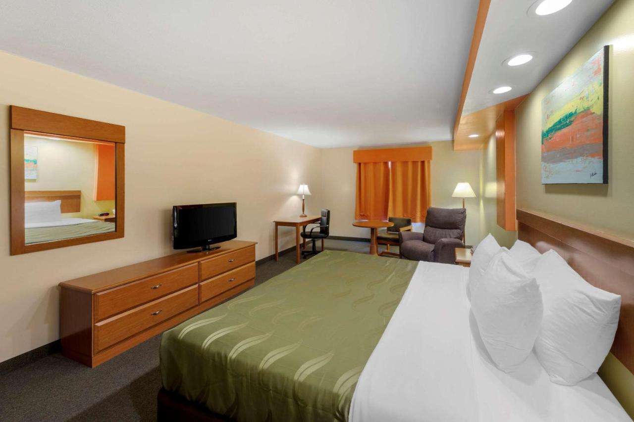 Quality Inn Hamilton Eksteriør billede