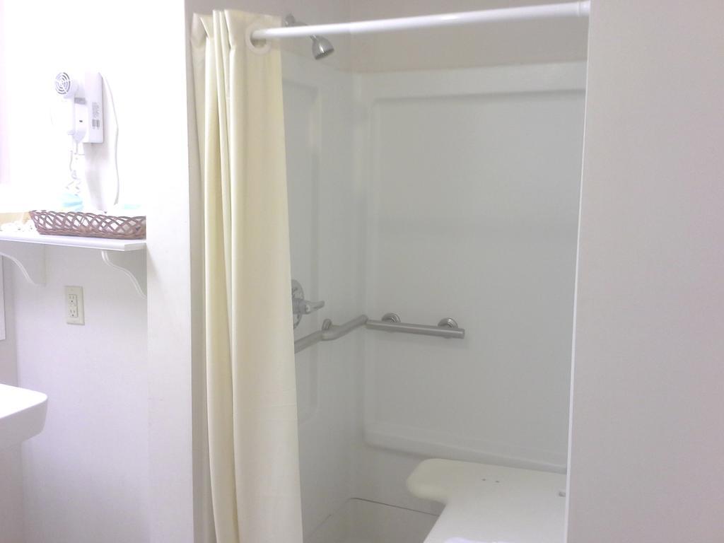 Quality Inn Hamilton Eksteriør billede